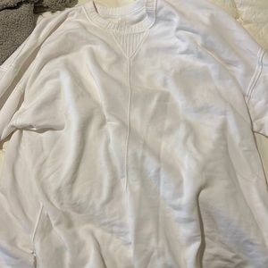 White aerie sweatshirt.